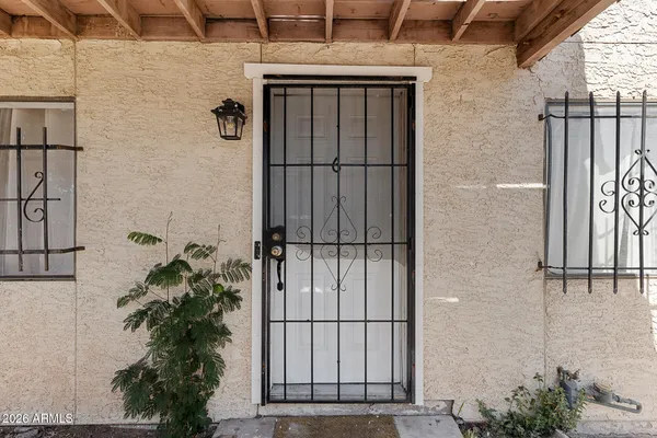 $260,000 | 1618 North 32nd Street, Unit 6, Phoenix, AZ 85008