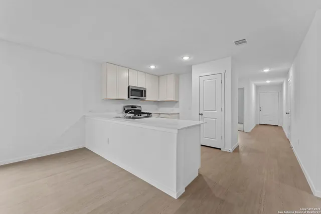 $270,000 | 1831 Wood Warbler, New Braunfels, TX 78130