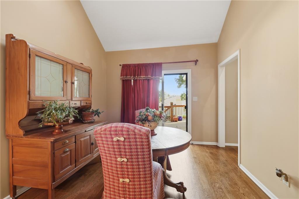 7861 West 118th Terrace Overland Park, KS 66210 - Photo 11 of 37