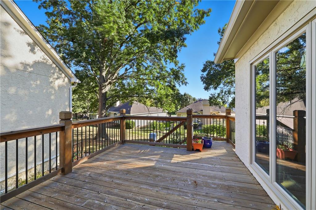 7861 West 118th Terrace Overland Park, KS 66210 - Photo 12 of 37