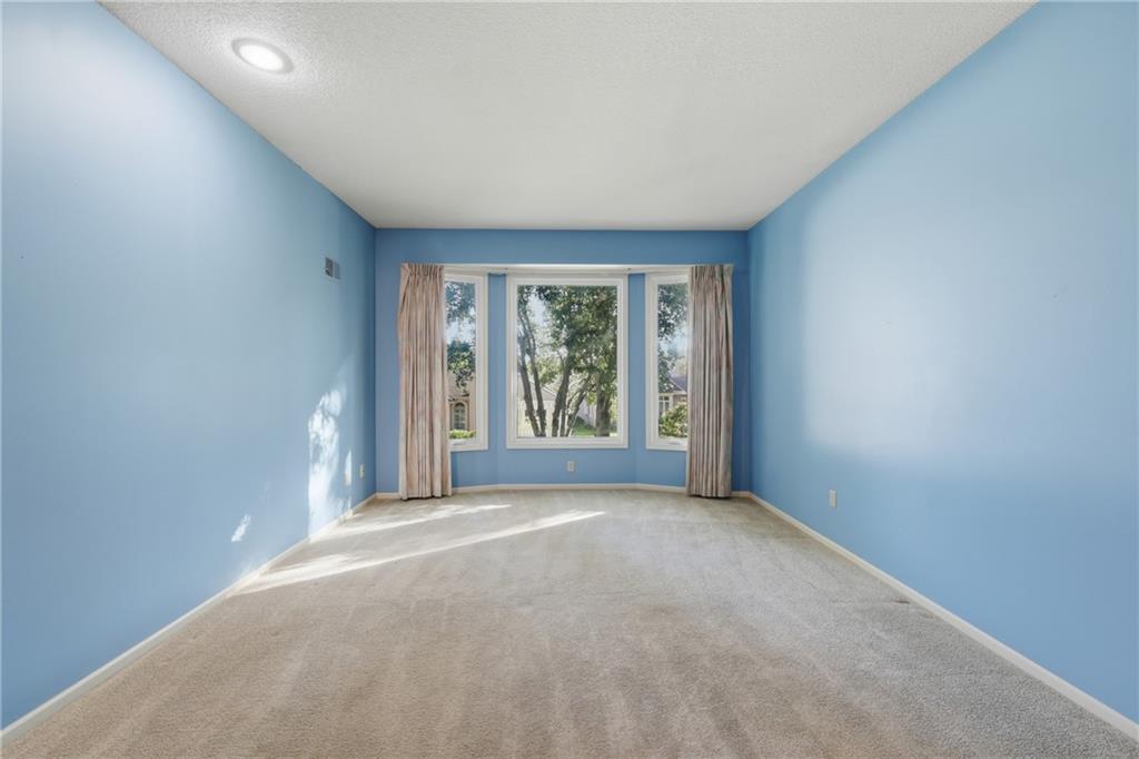 7861 West 118th Terrace Overland Park, KS 66210 - Photo 16 of 37