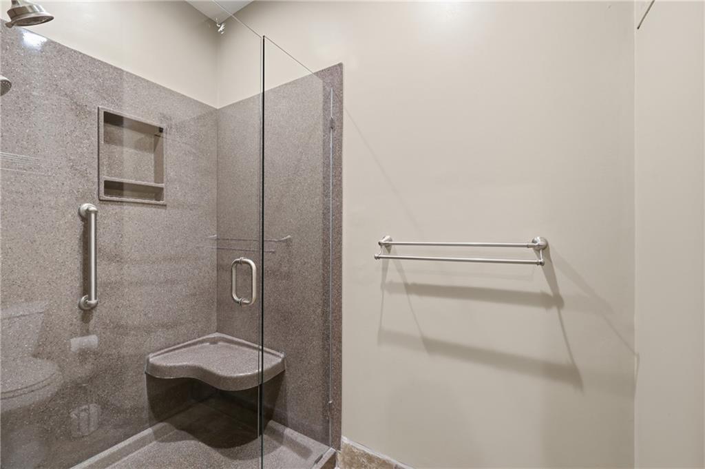 7861 West 118th Terrace Overland Park, KS 66210 - Photo 20 of 37