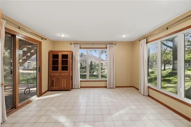 $493,000 | 7861 West 118th Terrace, Overland Park, KS 66210