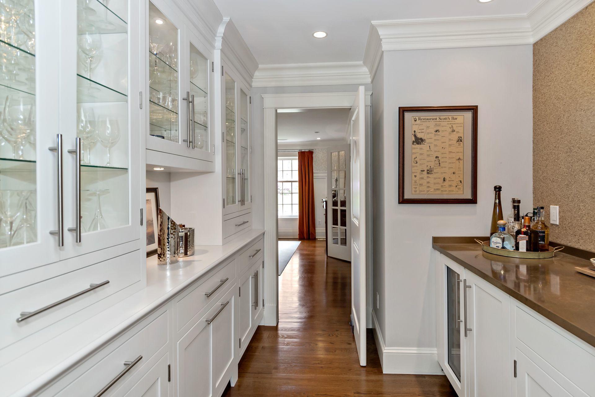 281 Turtle Back Road New Canaan, CT 06840 - Photo 12 of 39 Butler Pantry