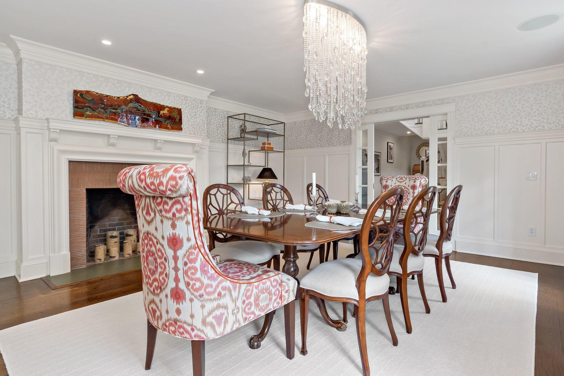 281 Turtle Back Road New Canaan, CT 06840 - Photo 14 of 39 Dining Rm