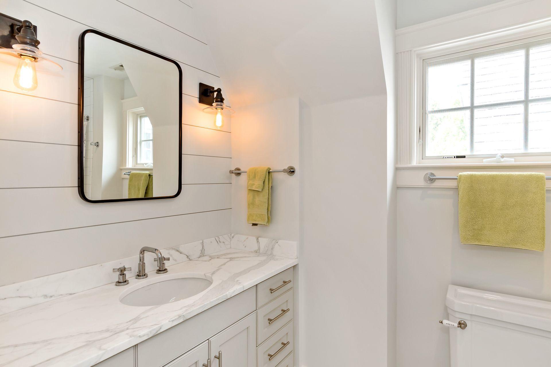 281 Turtle Back Road New Canaan, CT 06840 - Photo 25 of 39 Bath Bed 2