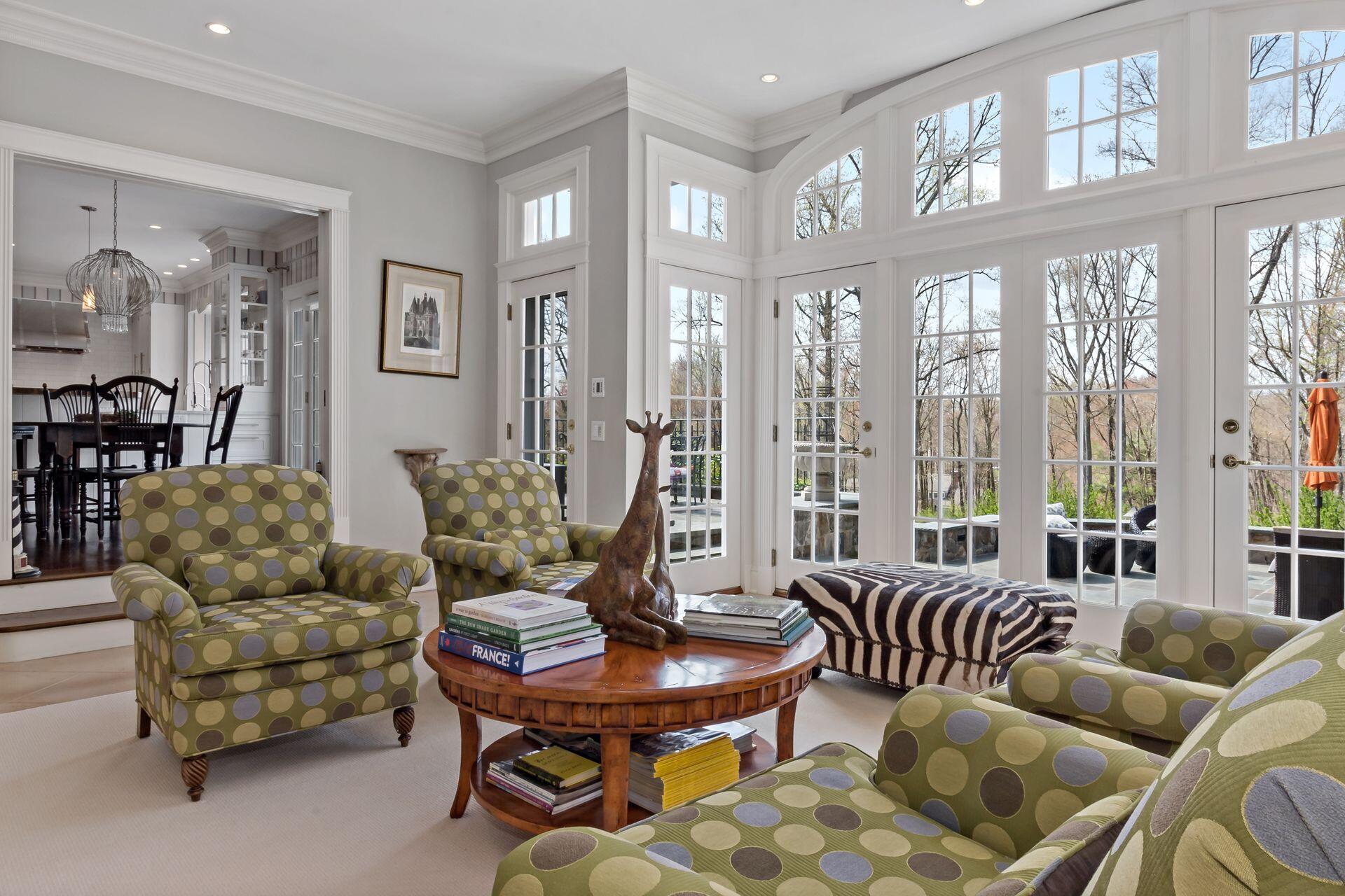 281 Turtle Back Road New Canaan, CT 06840 - Photo 6 of 39 Family Rm