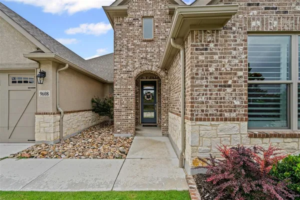 $569,000 | 9608 Creekwood Drive, Denton, TX 76207