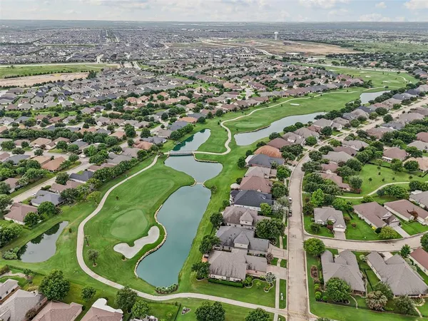 $569,000 | 9608 Creekwood Drive, Denton, TX 76207