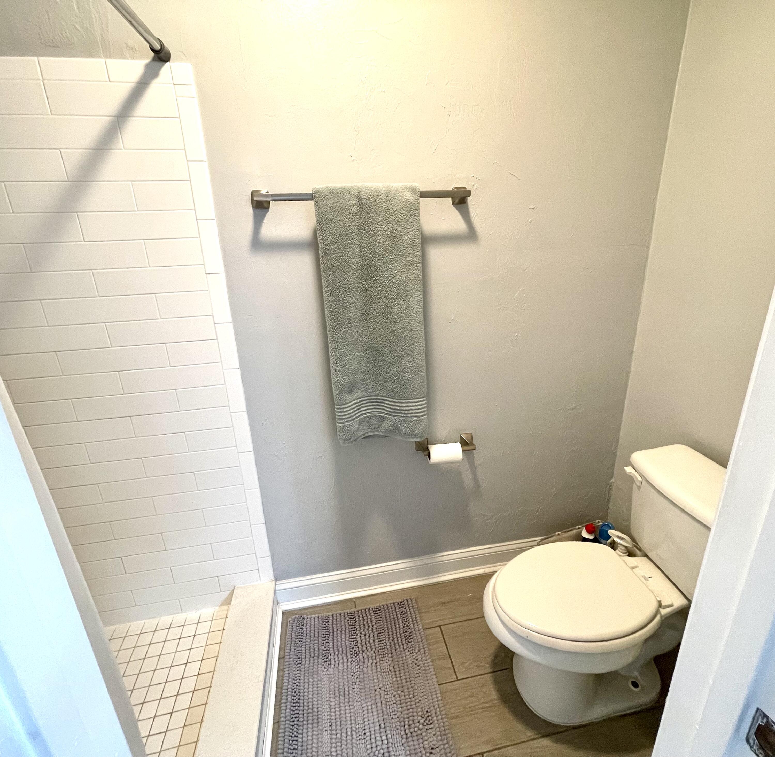 501 Southwest 75th Street, Unit G10 Gainesville, FL 32607 - Photo 15 of 32 IMG_9107