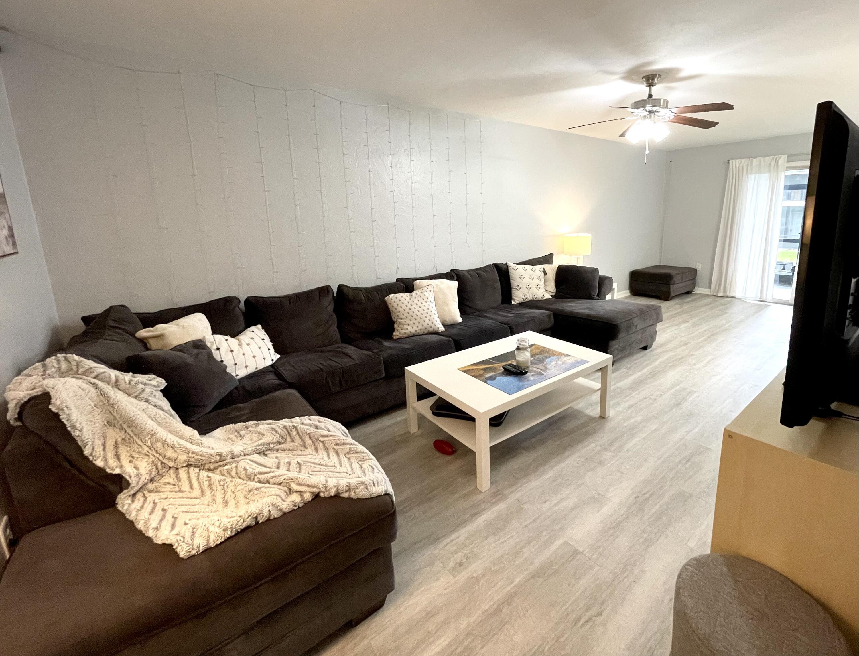 501 Southwest 75th Street, Unit G10 Gainesville, FL 32607 - Photo 2 of 32 IMG_9129