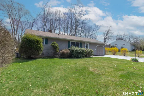 $339,000 | 14 Ridgefield Road, Wallingford, CT 06492