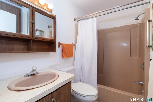 $339,000 | 14 Ridgefield Road, Wallingford, CT 06492