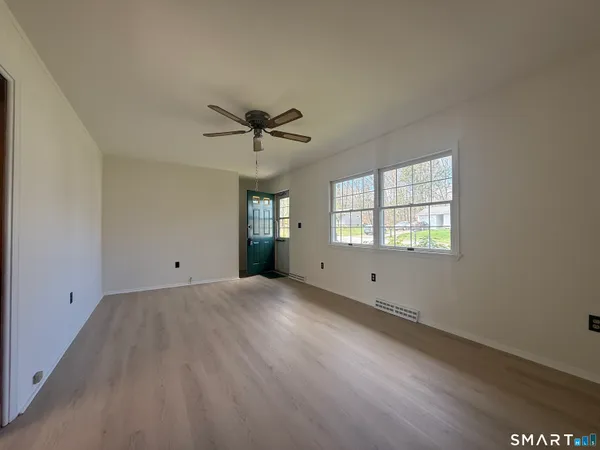 $339,000 | 14 Ridgefield Road, Wallingford, CT 06492