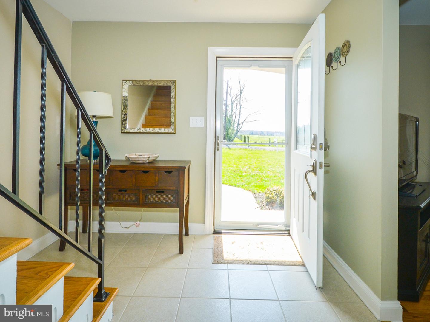 109 Longview Road Perkasie, PA 18944 - Photo 2 of 23