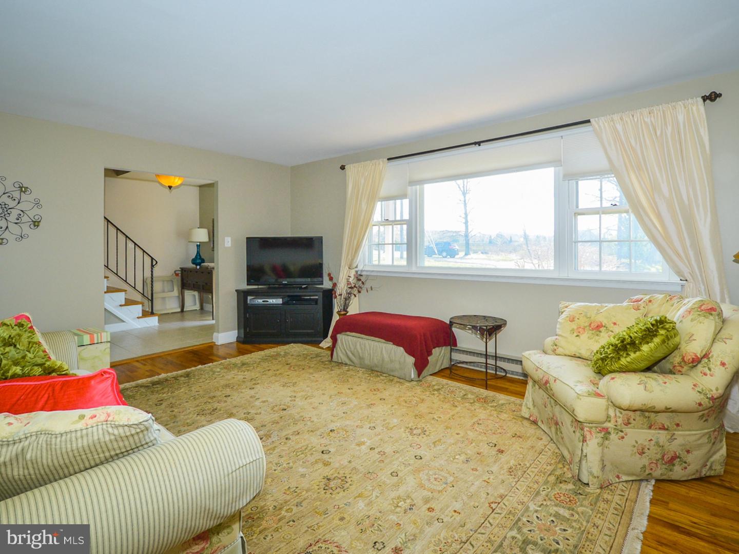 109 Longview Road Perkasie, PA 18944 - Photo 7 of 23