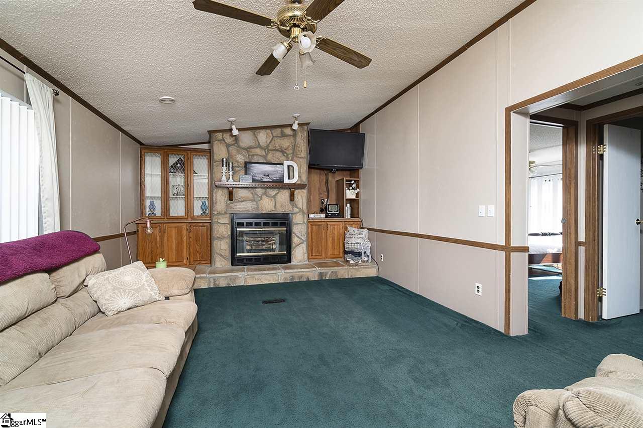 230 Sawmill Road Marietta, SC 29661 - Photo 12 of 28
