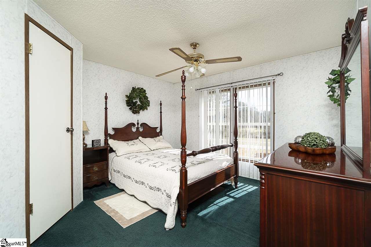 230 Sawmill Road Marietta, SC 29661 - Photo 14 of 28