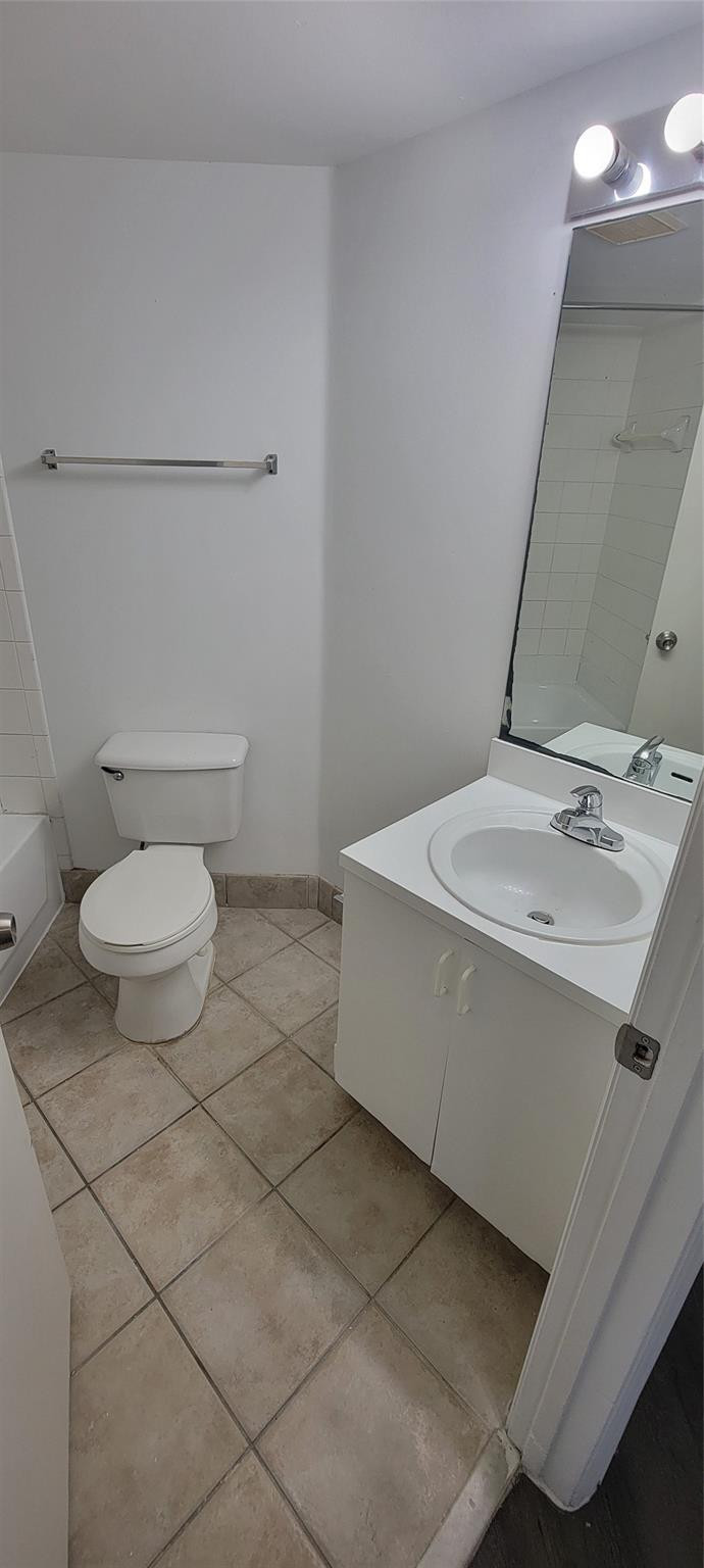 4177 Haverhill Road, Unit 816 West Palm Beach, FL 33417 - Photo 16 of 18 Photo 16