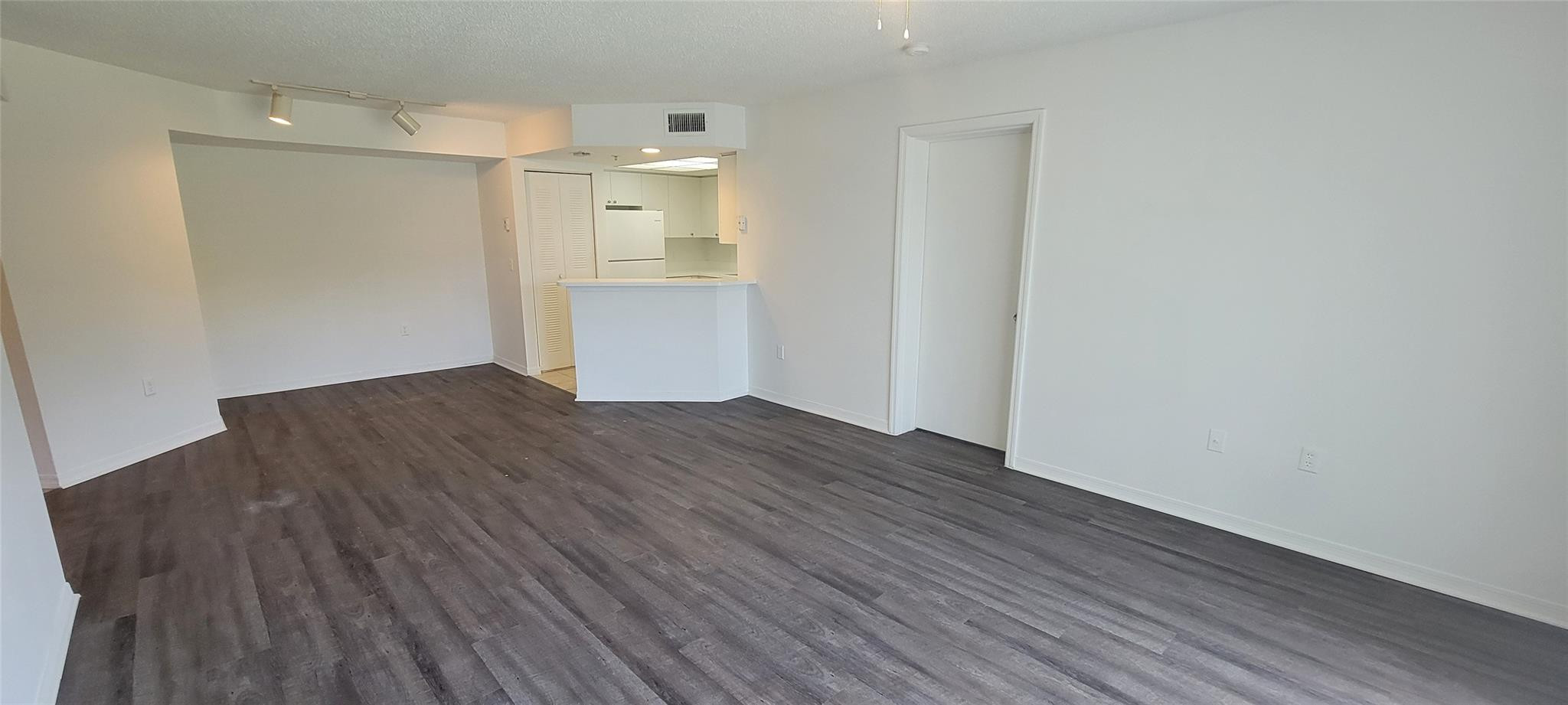 4177 Haverhill Road, Unit 816 West Palm Beach, FL 33417 - Photo 10 of 18 Photo 10