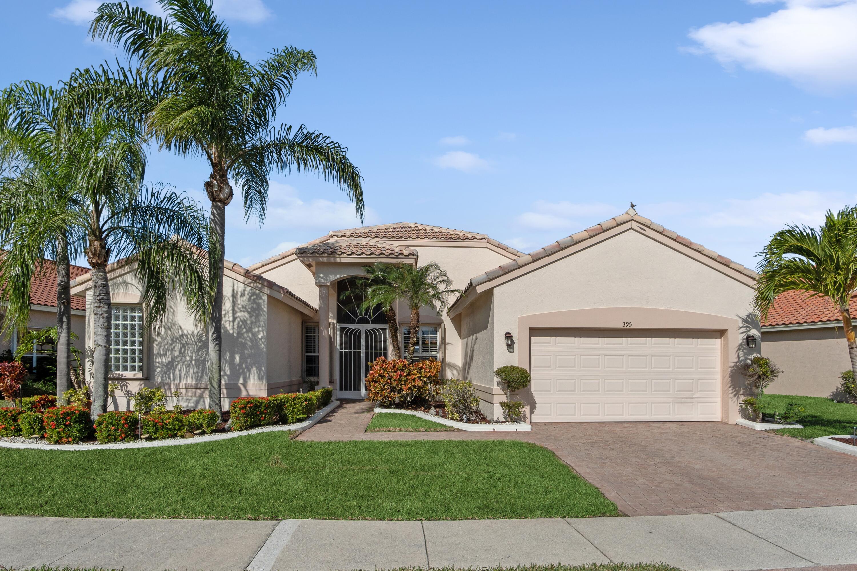 395 Northwest Shoreview Dr  