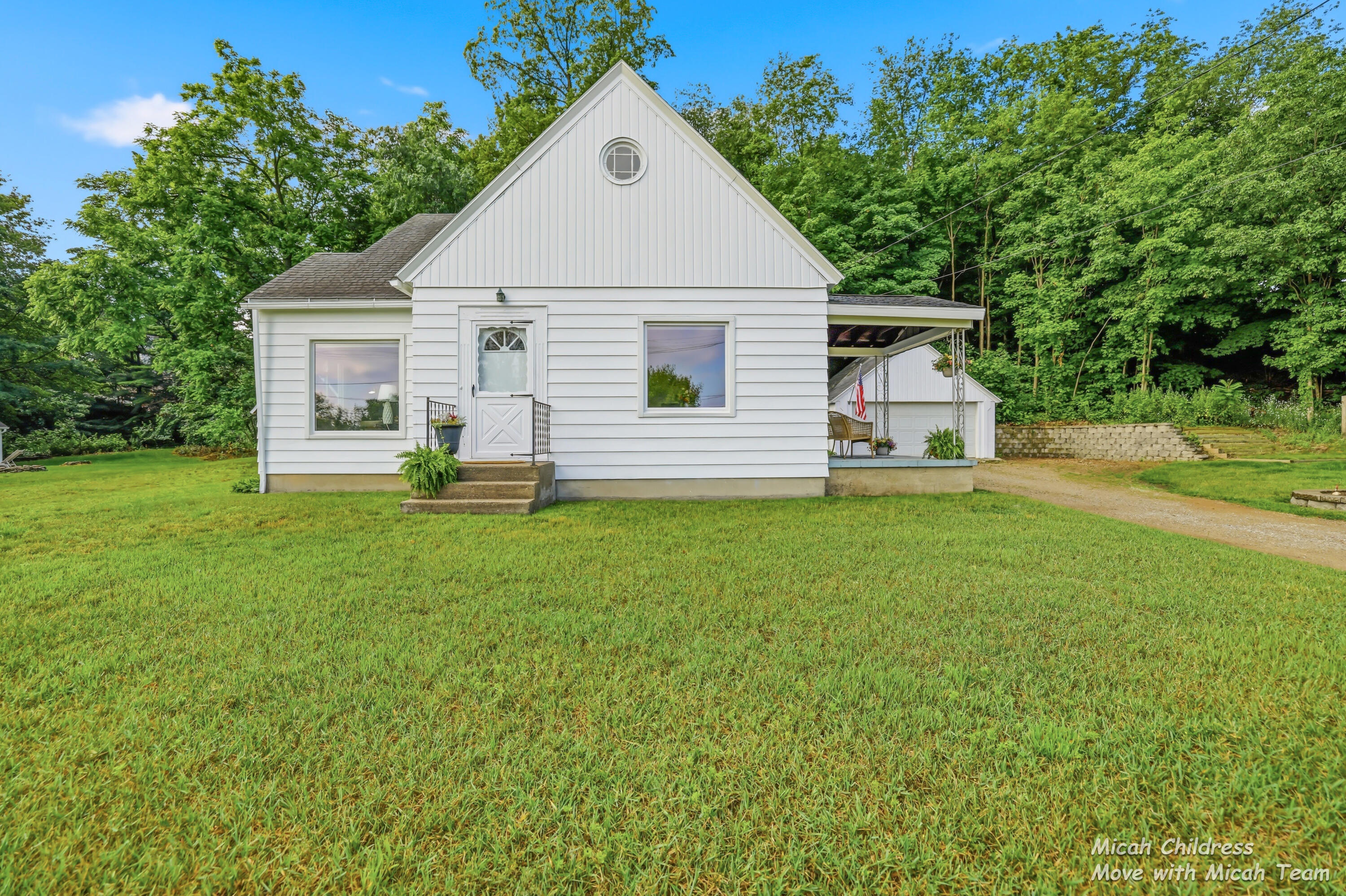 1950 Bauer Road Jenison, MI 49428 - Photo 2 of 39 2_1950 bauer rd_002