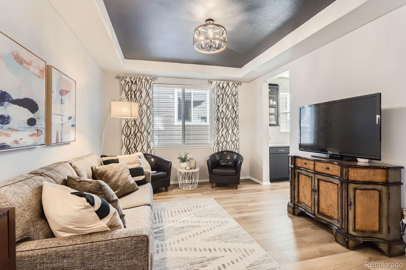 11013 Valleybrook Circle Highlands Ranch, CO 80130 - Photo 5 of 40