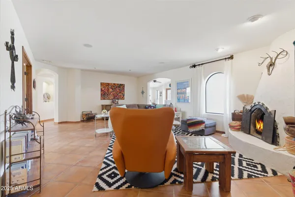 $1,300,000 | 10612 East Palm Way, Gold Canyon, AZ 85118
