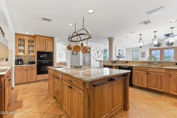 $1,300,000 | 10612 East Palm Way, Gold Canyon, AZ 85118