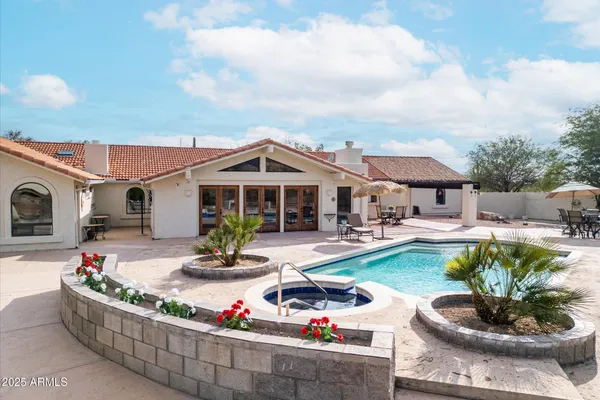 $1,300,000 | 10612 East Palm Way, Gold Canyon, AZ 85118
