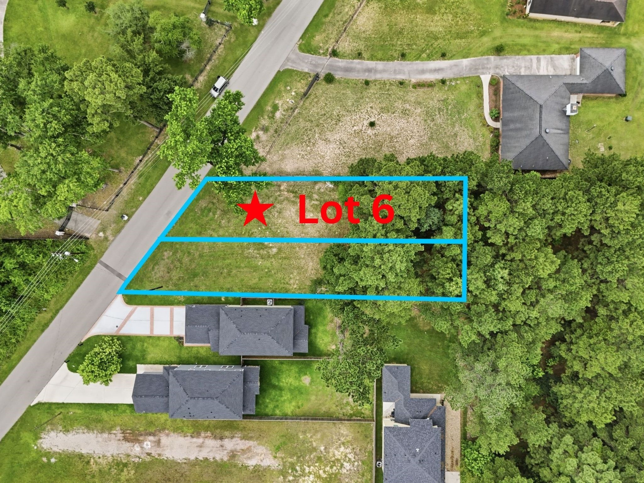 724 Old Magnolia Road Conroe, TX 77304 - Photo 2 of 13