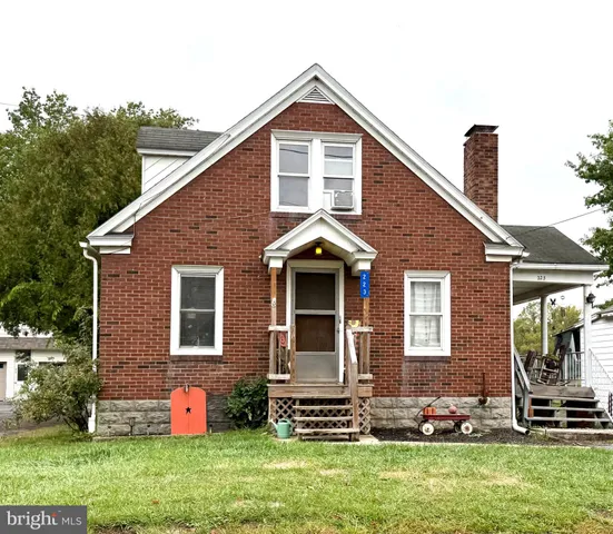 $127,500 | 223 Pennsylvania Avenue, Mill Hall, PA 17751