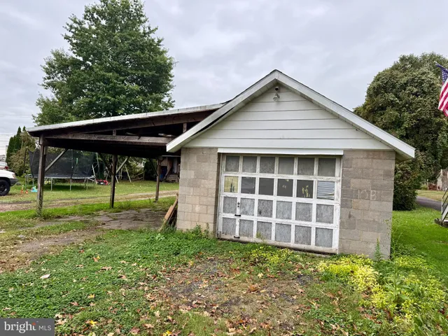 $127,500 | 223 Pennsylvania Avenue, Mill Hall, PA 17751