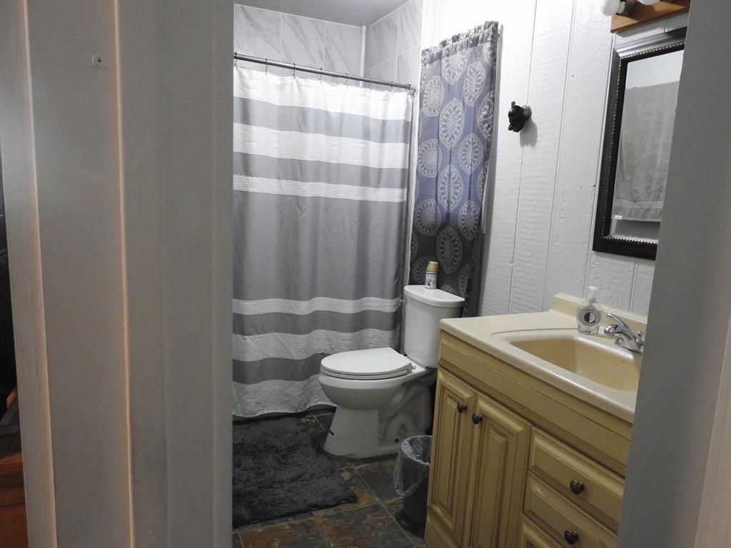 7961 Telegraph Road Quinlan, TX 75474 - Photo 6 of 30