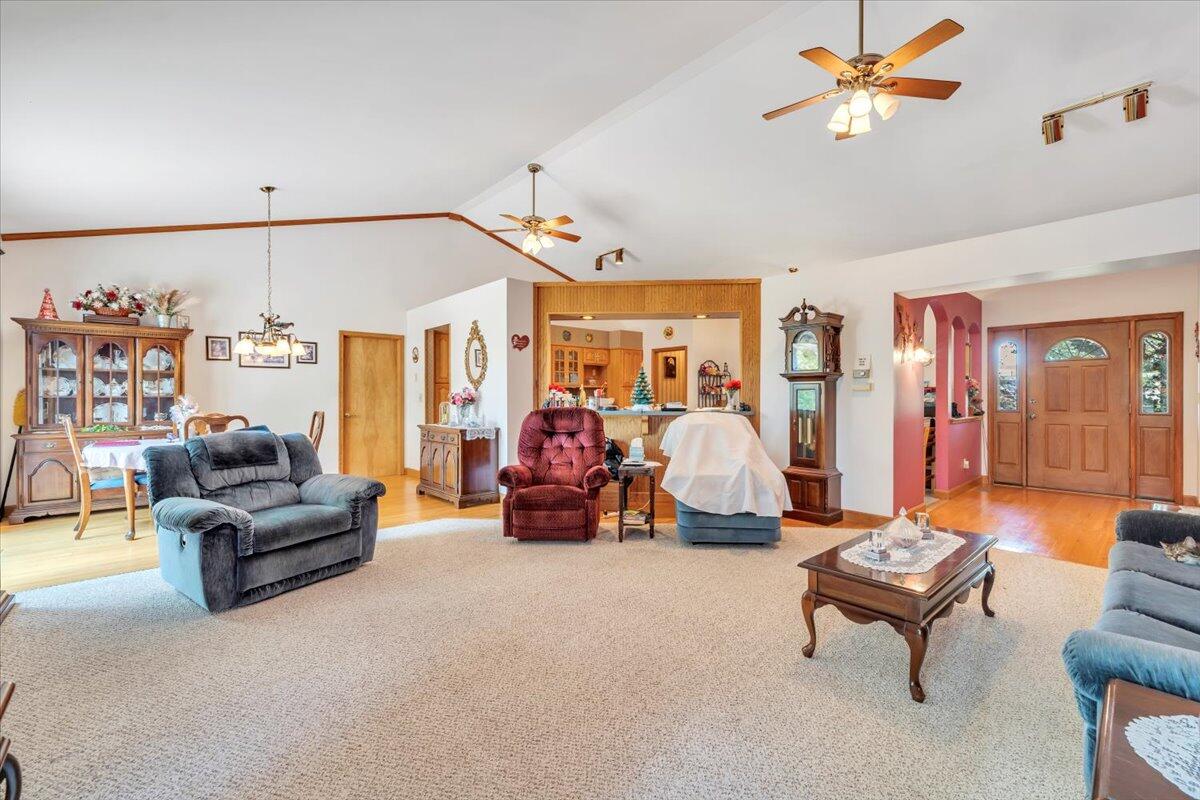 2747 Fairview Road Lewisburg, WV 24901 - Photo 8 of 81 Gallery Image 8
