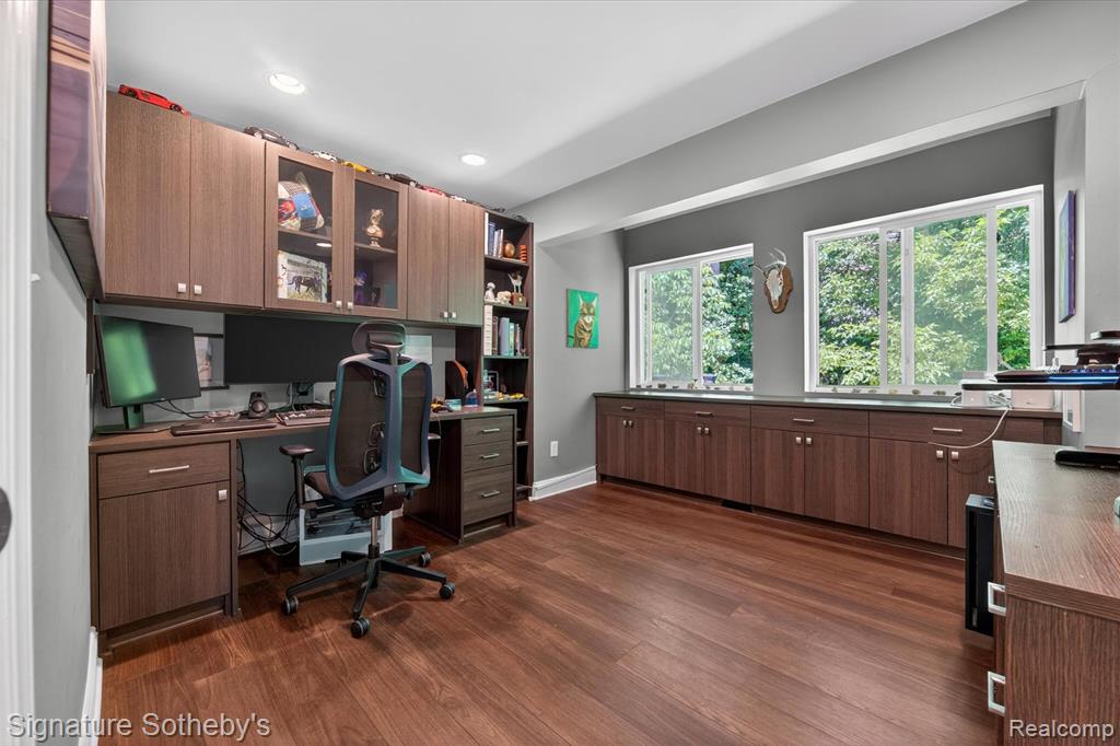 30650 Lahser Road Beverly Hills, MI 48025 - Photo 40 of 93