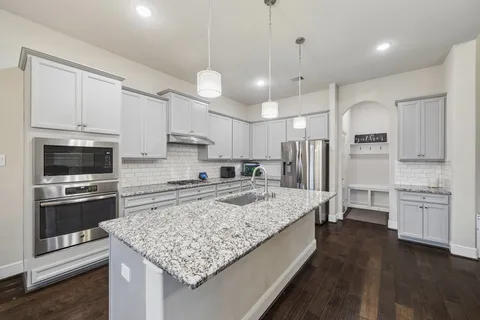 $599,000 | 32034 Eagle Nest Lane, Conroe, TX 77385