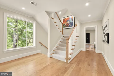 $4,100,000 | 5537 Hawthorne Place Northwest, Washington, DC 20016