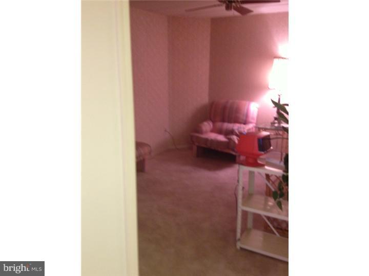 2131 Welsh Road, Unit 312 Philadelphia, PA 19115 - Photo 13 of 14 Den