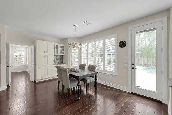 $885,000 | 58 Candle Pine Place, The Woodlands, TX 77381