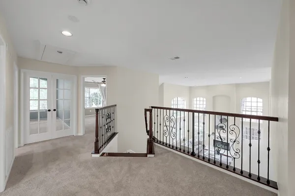 $885,000 | 58 Candle Pine Place, The Woodlands, TX 77381