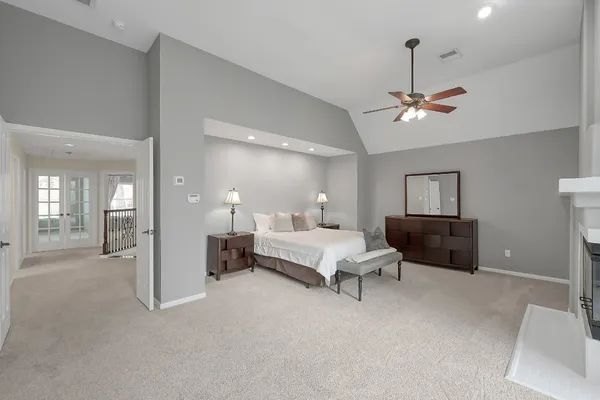 $885,000 | 58 Candle Pine Place, The Woodlands, TX 77381