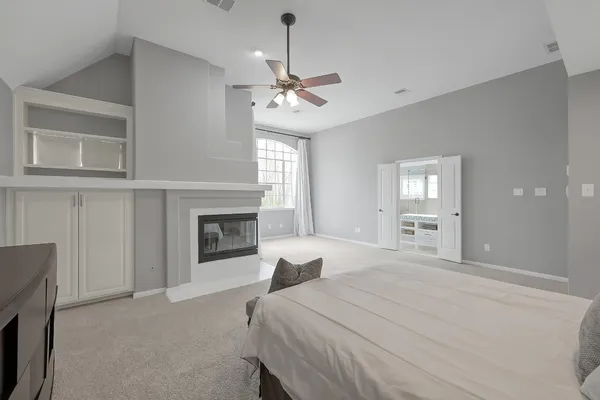 $885,000 | 58 Candle Pine Place, The Woodlands, TX 77381