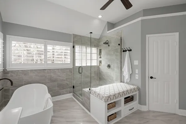 $885,000 | 58 Candle Pine Place, The Woodlands, TX 77381