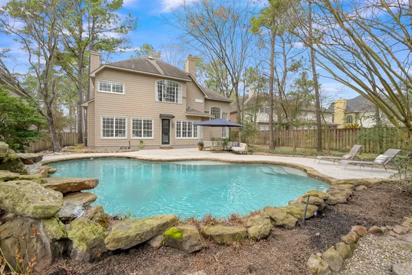 $885,000 | 58 Candle Pine Place, The Woodlands, TX 77381