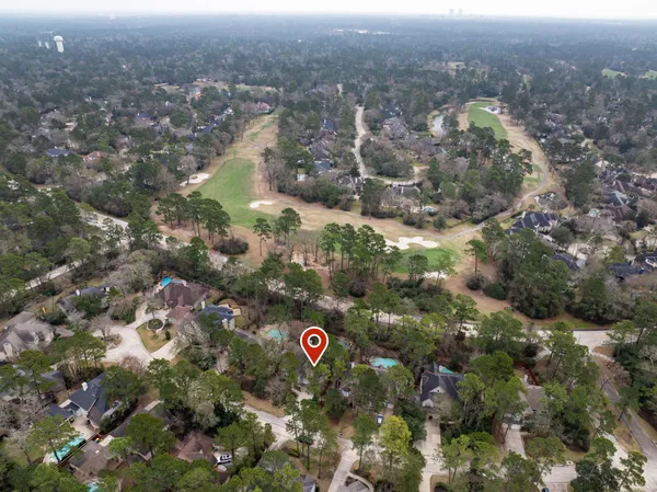 $885,000 | 58 Candle Pine Place, The Woodlands, TX 77381