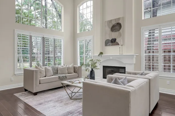 $885,000 | 58 Candle Pine Place, The Woodlands, TX 77381