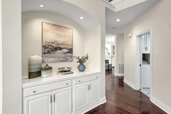 $885,000 | 58 Candle Pine Place, The Woodlands, TX 77381