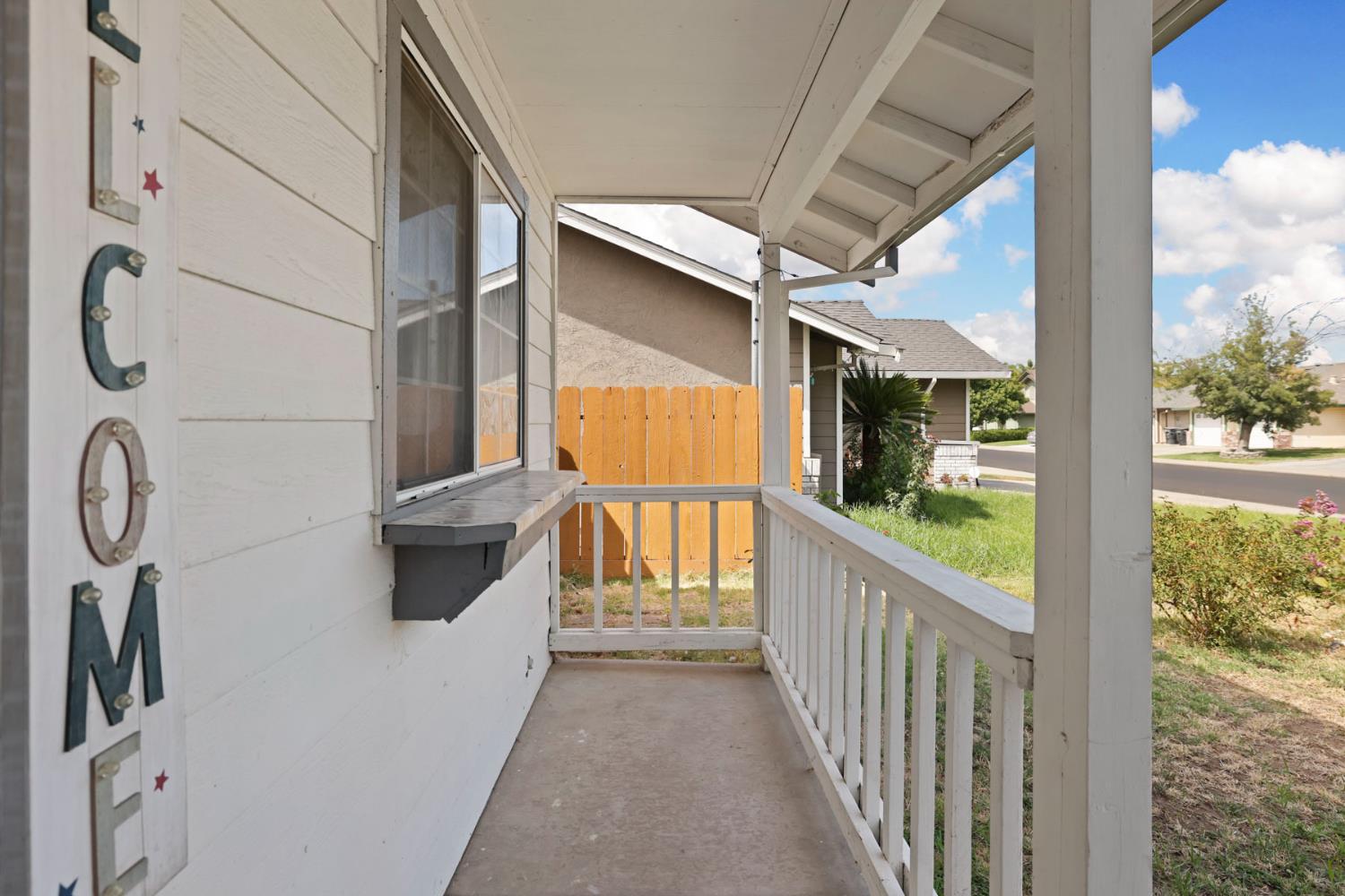 913 Jayhawk Way Modesto, CA 95358 - Photo 6 of 47 Gallery Image 6