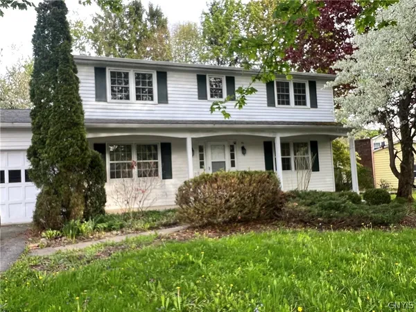 $399,900 | 8190 Old Sunridge Drive, Manlius, NY 13104